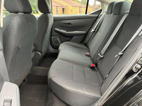 Used 2025 Nissan Sentra S FWD image 19