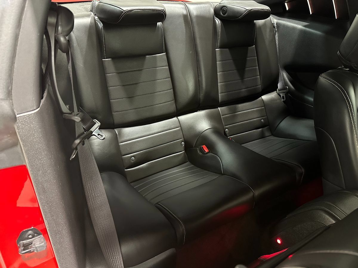 Used 2014 Ford Mustang GT Premium RWD image 18