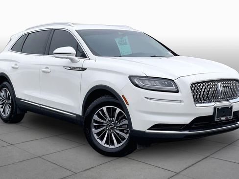 Used 2021 Lincoln Nautilus FWD w/ Equipment Group 101A image 3