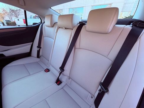 Certified 2025 Lexus ES 350 w/ Premium Package image 14