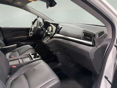 Used 2023 Honda Odyssey Touring image 6