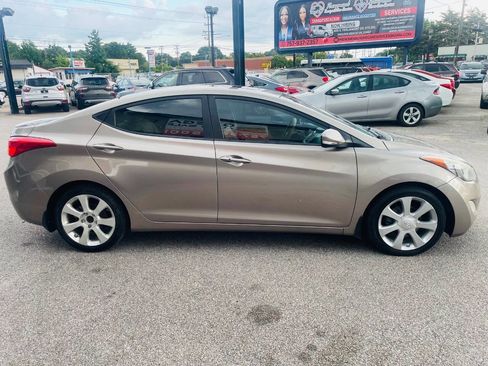 Used 2012 Hyundai Elantra Limited w/ Technology Pkg 5 image 17