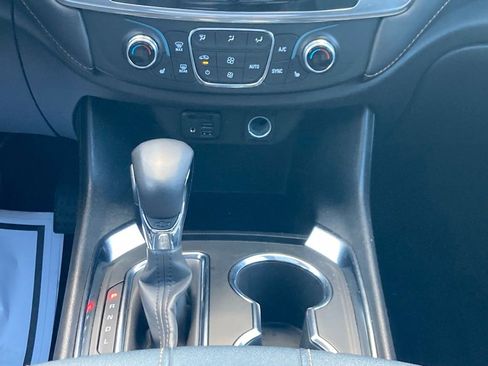 Used 2021 Chevrolet Traverse RS AWD/4WD image 13