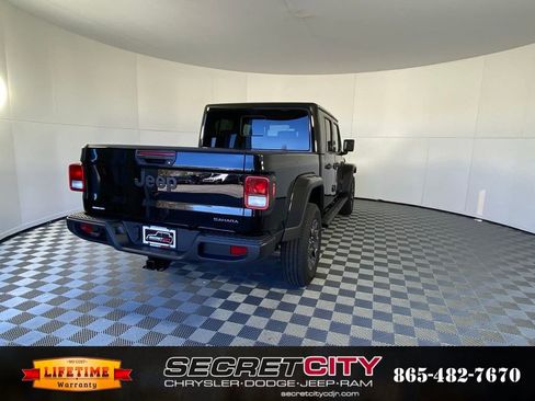 New 2026 Jeep Gladiator Sport image 7