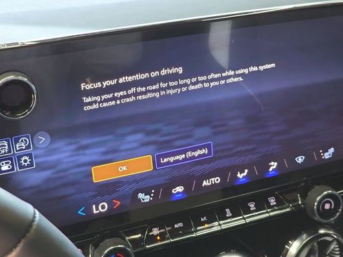 Used 2025 Chevrolet Blazer EV LT image 30