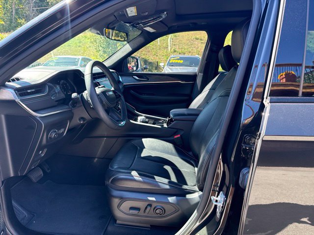 Used 2023 Jeep Grand Cherokee L Overland AWD/4WD image 20