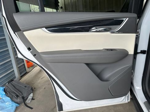 Used 2021 Cadillac XT6 Premium Luxury AWD/4WD image 26