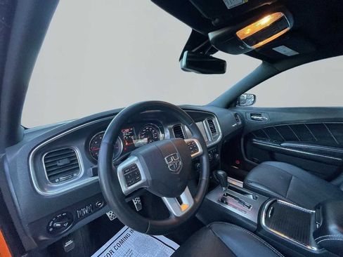 Used 2014 Dodge Charger R/T image 9