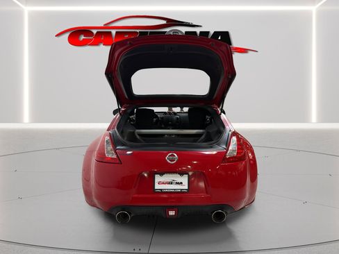 Used 2016 Nissan 370Z Coupe RWD image 32
