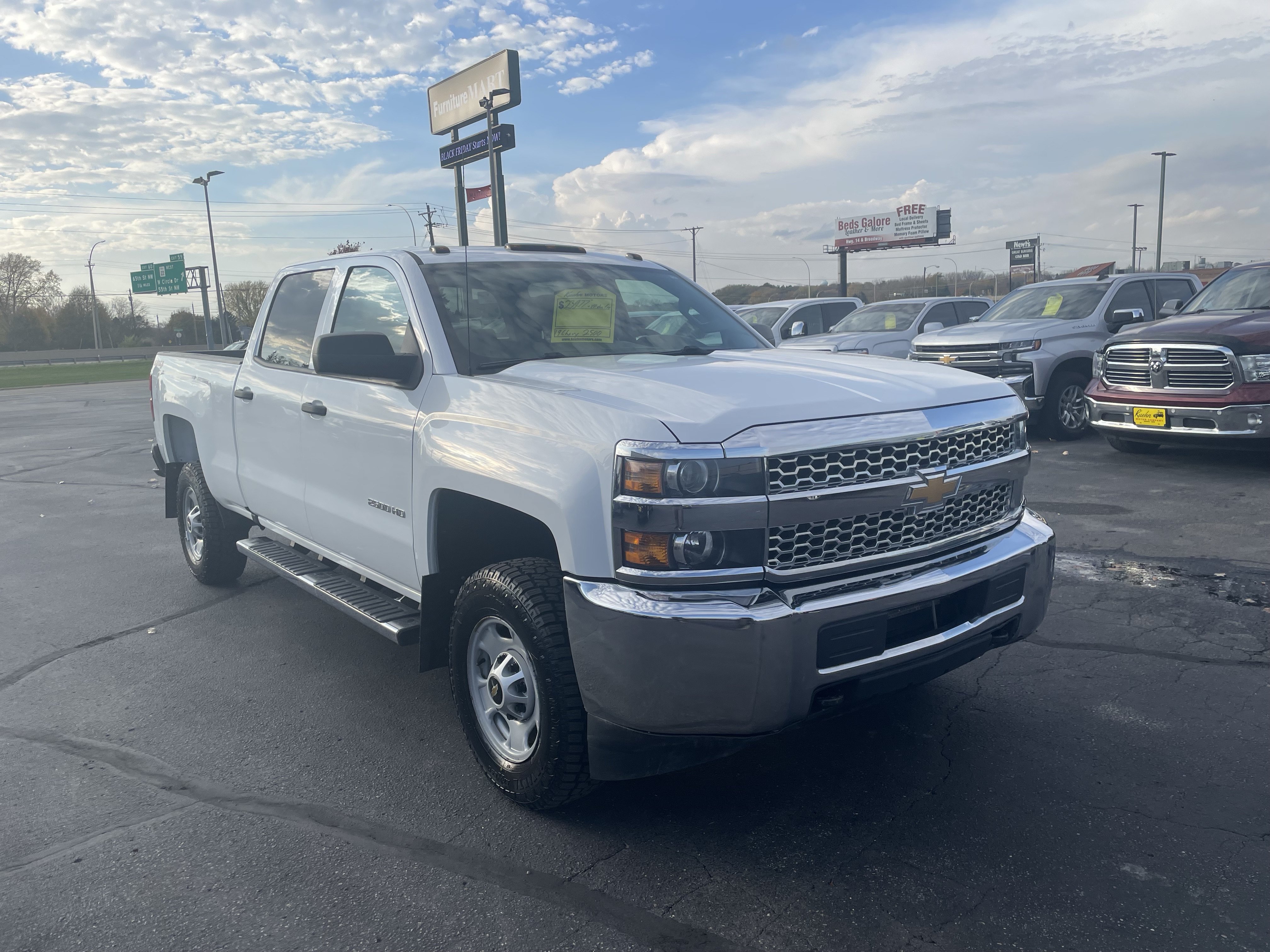 Used 2019 Chevrolet Silverado 2500 W/T w/ WT Convenience Package AWD/4WD image 2