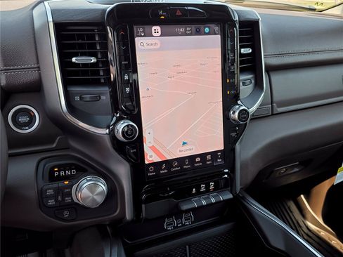 New 2026 RAM 1500 Laramie AWD/4WD image 11