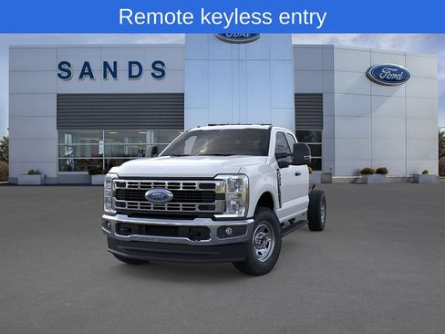 New 2026 Ford F350 XL w/ XL Chrome Package AWD/4WD image 2
