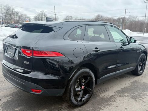 Used 2019 Jaguar F-PACE Prestige image 6