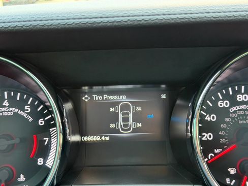 Used 2017 Ford Mustang GT RWD image 34