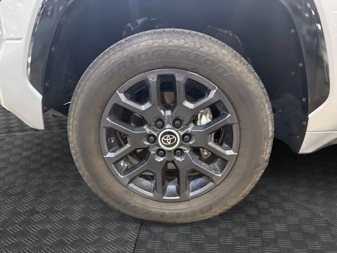 Used 2024 Toyota Tundra Platinum image 15