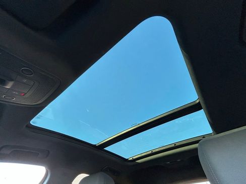 Used 2021 Audi Q3 2.0T Premium image 32