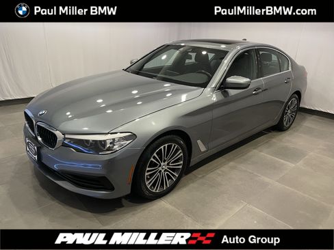 Certified 2020 BMW 530i xDrive AWD/4WD image 1