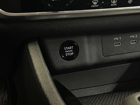 Used 2025 Nissan Rogue SV FWD image 15