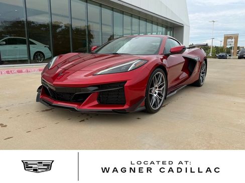 Used 2024 Chevrolet Corvette Z06 RWD image 1