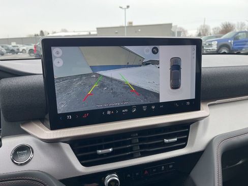 Used 2025 Ford Explorer Active image 19