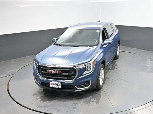 Used 2024 GMC Terrain SLE AWD/4WD image 39