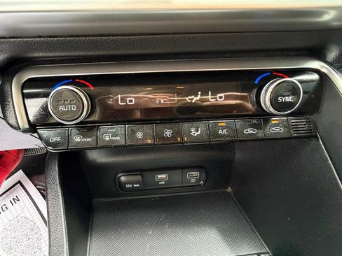 Used 2022 Kia K5 LX FWD image 24