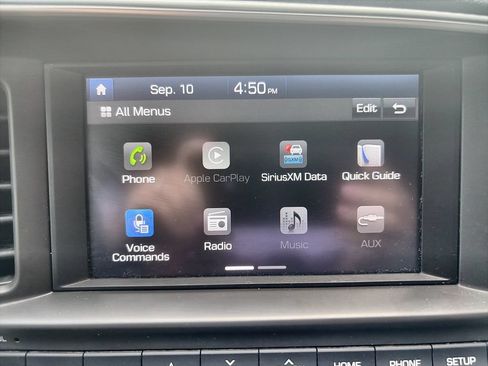 Used 2020 Hyundai Elantra SEL FWD image 22