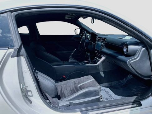 Used 2024 Toyota GR86 Premium RWD image 26