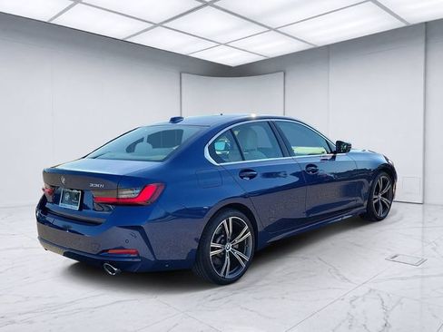 Used 2024 BMW 330i Sedan w/ Convenience Package RWD image 4