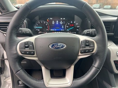 Used 2023 Ford Explorer XLT w/ Equipment Group 202A image 27