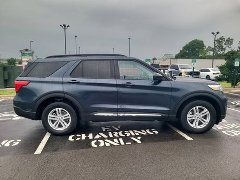 Certified 2024 Ford Explorer XLT AWD/4WD image 4