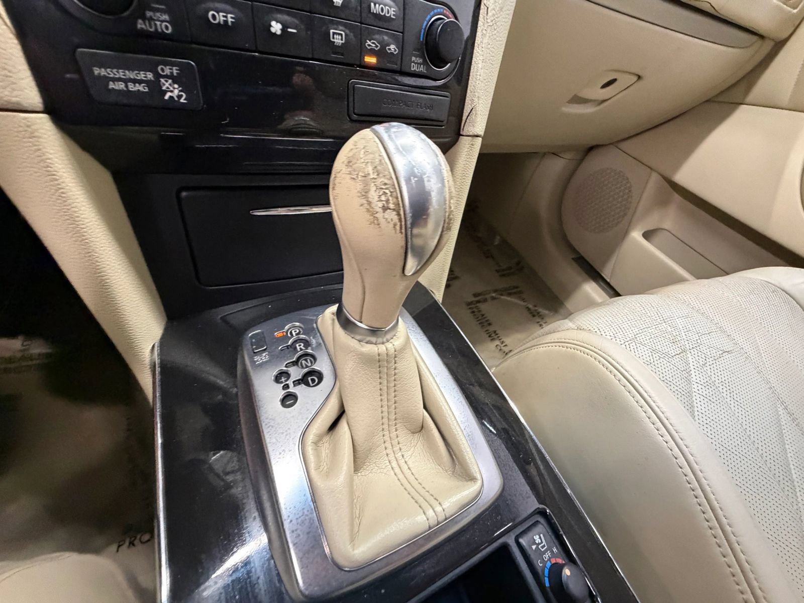 Used 2009 INFINITI FX35 2WD w/ Navigation Pkg image 32