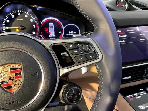 Certified 2023 Porsche Cayenne Platinum Edition AWD/4WD image 28