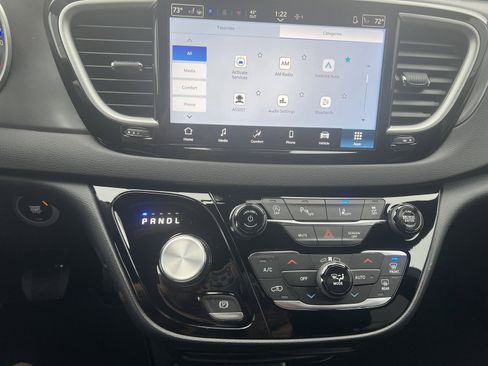 New 2026 Chrysler Voyager LX FWD image 17