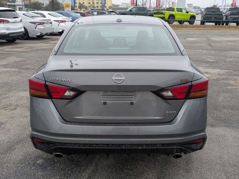 Used 2025 Nissan Altima 2.5 SR image 4