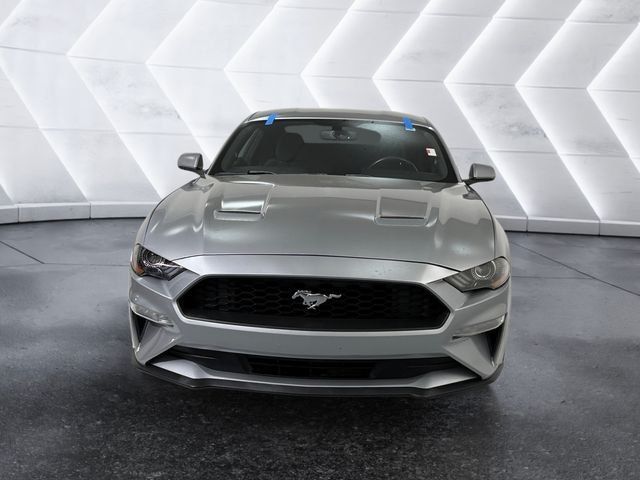 Used 2020 Ford Mustang Coupe RWD image 2