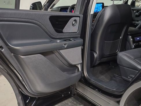New 2026 Lincoln Aviator Reserve image 31