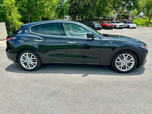 Used 2022 Maserati Levante GT AWD/4WD image 4