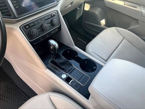 Used 2020 Volkswagen Atlas SE FWD image 15