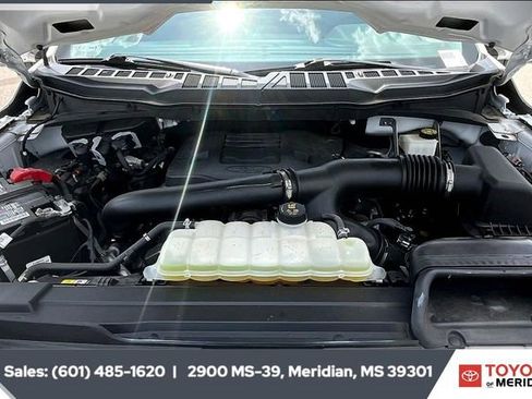 Used 2022 Ford F150 XLT w/ Trailer Tow Package image 8