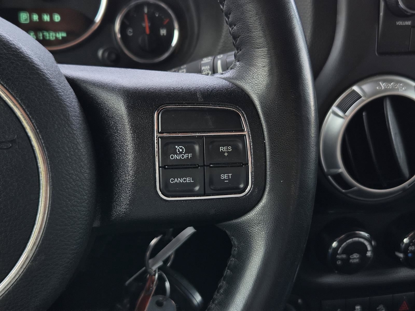 Used 2017 Jeep Wrangler Unlimited Rubicon w/ Connectivity Group AWD/4WD image 20