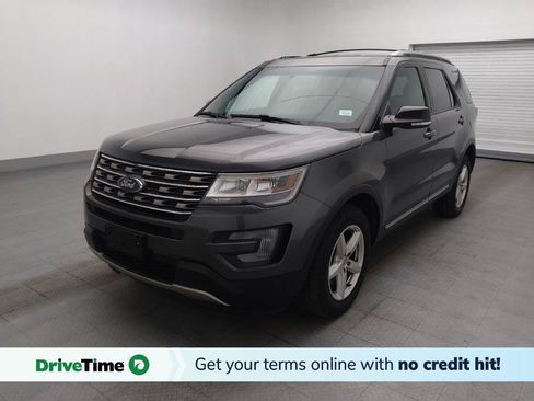 Used 2016 Ford Explorer XLT w/ Equipment Group 202A AWD/4WD image 1