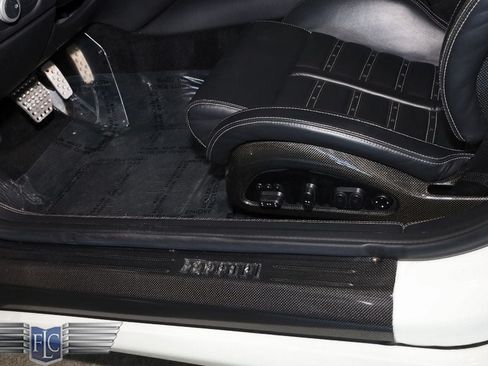 Used 2011 Ferrari 599 GTB Fiorano RWD image 21