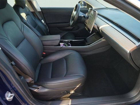 Used 2018 Tesla Model 3 RWD image 19