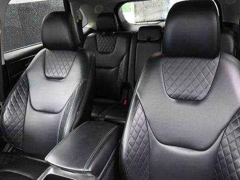 Used 2024 Ford Edge Titanium AWD/4WD image 14