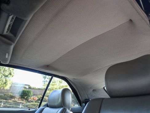 Used 1995 Mercedes-Benz E 320 Convertible image 51