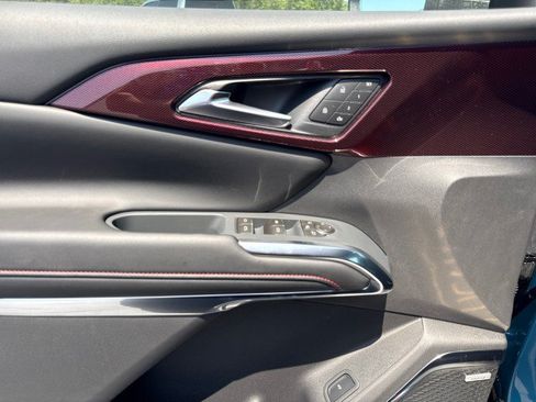 New 2027 Chevrolet Traverse RS FWD image 23