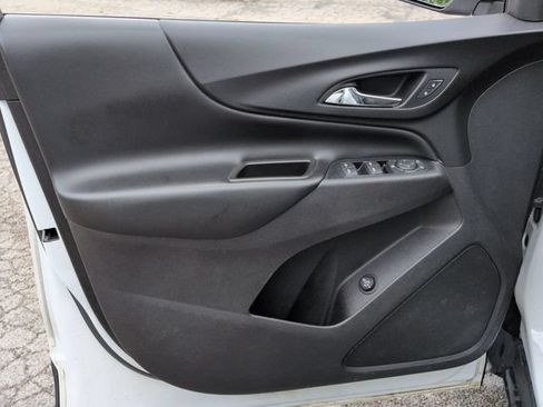 Used 2018 Chevrolet Equinox LT w/ Sun & Infotainment Package FWD image 25