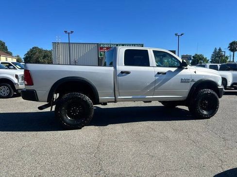 Used 2014 RAM 2500 Tradesman w/ Chrome Appearance Group AWD/4WD image 9