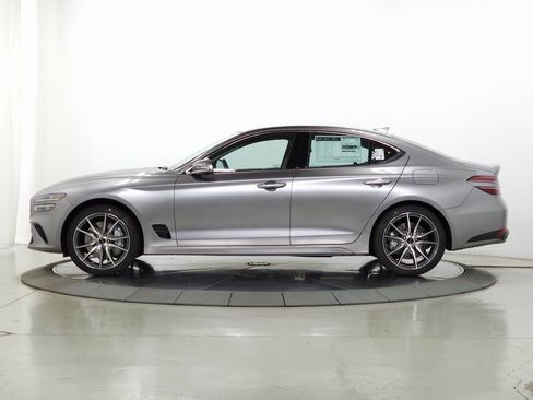 Used 2026 Genesis G70 2.5T Prestige image 5